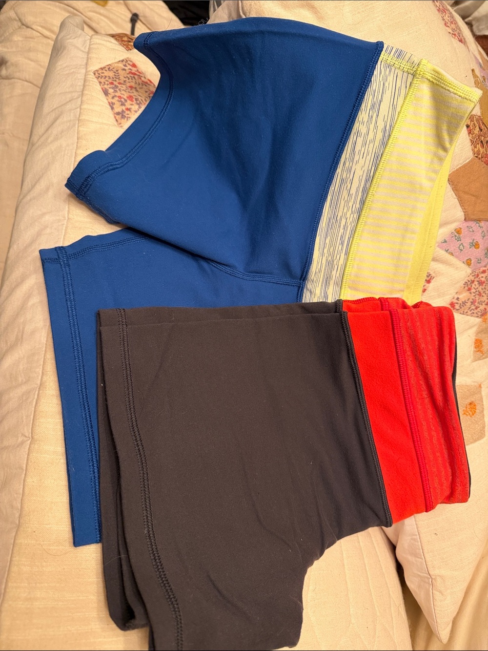 Lululemon Run For Your Life shorts sz 6 lot of 2
